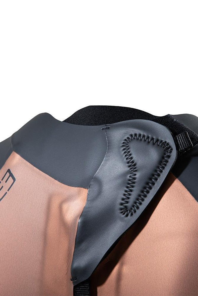 Zone 3 - Women's
THERMAL AGILE WETSUIT - SUB6 Surf Store - Surf School - Lifeguard Courses